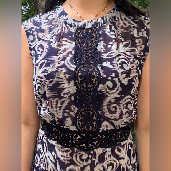 BCBG MaxAzria Aymeline Blue Floral Print Lace Sleeveless Dress Size 0 Small - Picture 2 of 9